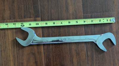 Snap On 1 1/4 SAE Open End 4-Way Angle Head Wrench VS40B