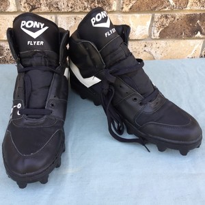 pony football shoes