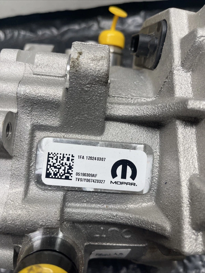 2022+ Jeep Grand Cherokee 2,0 L motor eléctrico alternador generador original OEM Foto 2 de 4