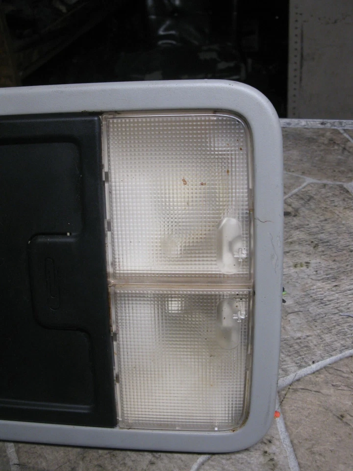 Ford Freestar 2004-2007 techo delantero consola mapa luz domo lámpara con espejo OEM Foto 2 de 4