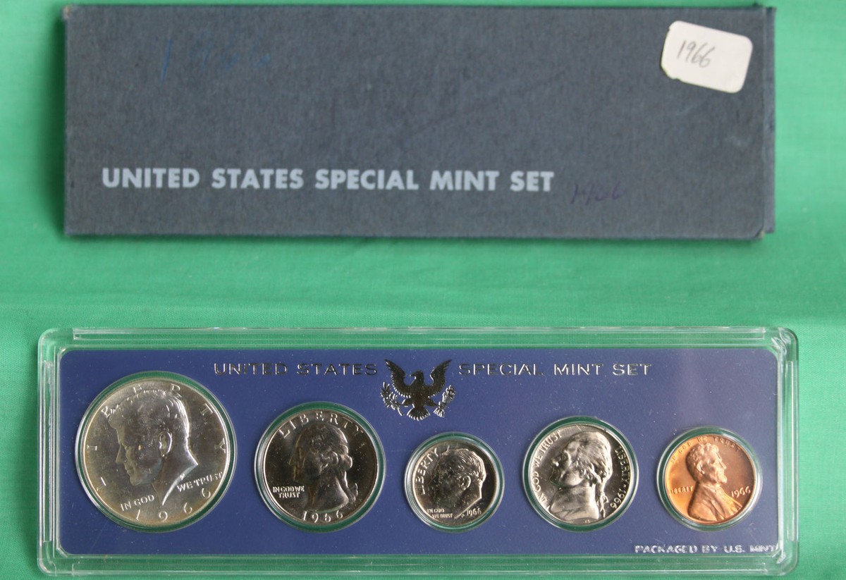 1979年 ミントセット 切手 USPS The Mint Set CN1979M - 1979 United States Mint Set, Denver & Philadelphia Mint