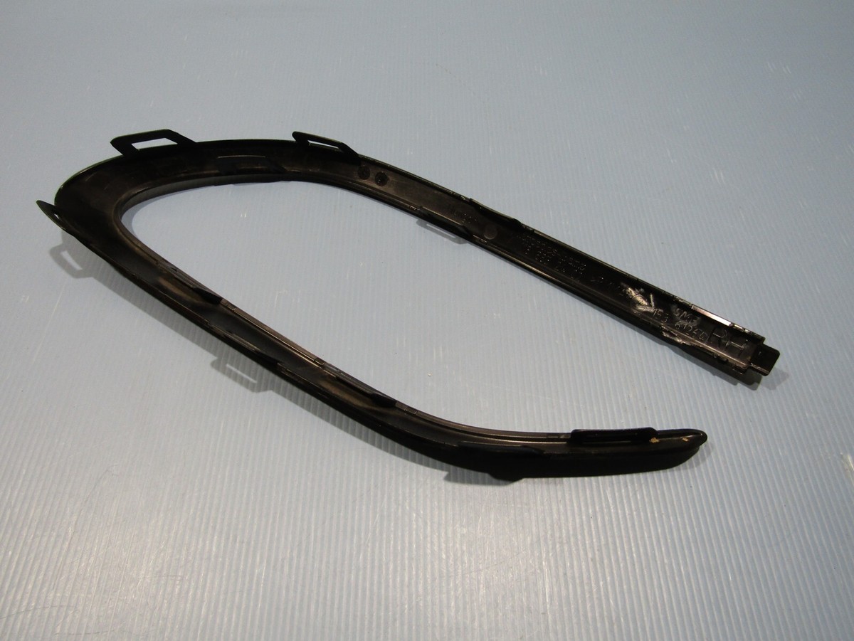 19 On Mercedes CLA C118 Rear Right Strip Trim Genuine P/N 