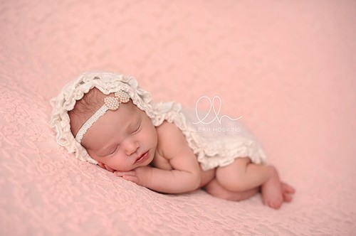 Baby Infant Newborn Girls Pearl Bow Lace Headband Photo Prop Wedding Baptism - Picture 3 of 6