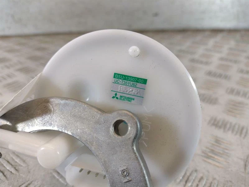 Bomba de combustible Yamaha MT-09 TRACER GT (2021>) Foto 4 de 4