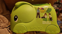 Molto Smiler Green Elephant Ride-On Suitcase, Hard Plastic Kids Luggage 4 Wheels