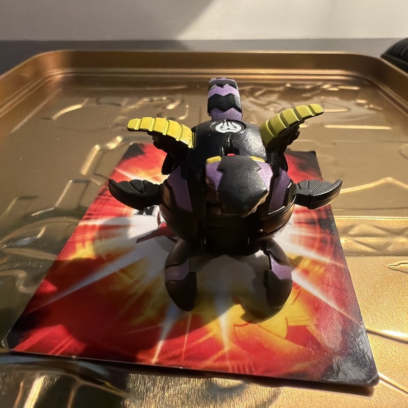 Bakugan New Vestroia Darkus Midnight Percival 440G B2