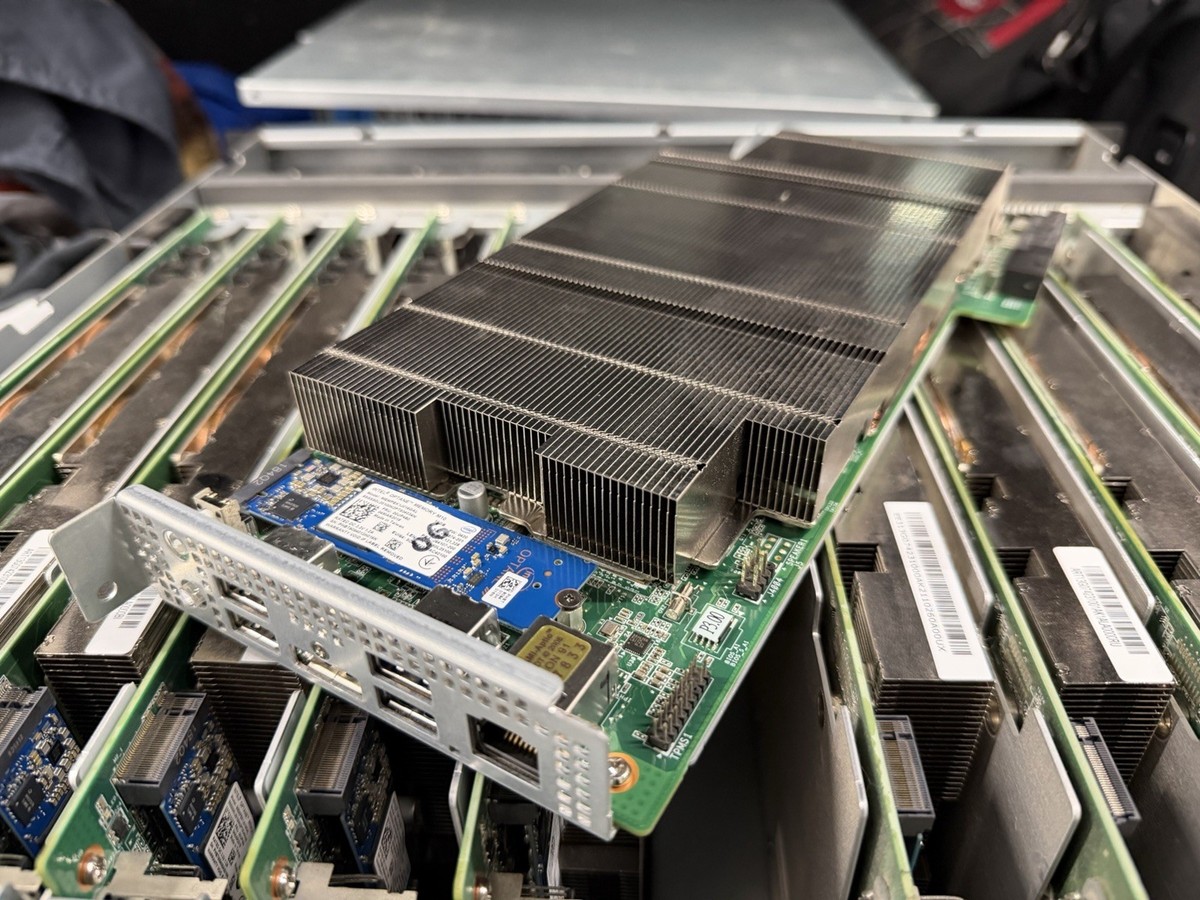 AMD ASROCK 4U12G BC250 16GB GDDR6 APU GPU BC-250 PS5 Linux SteamOS