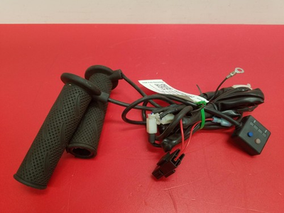 #ad #ad 2017 PIAGGIO VESPA HANDLEBAR HOT GRIPS BIKE TEK GBP 55.00