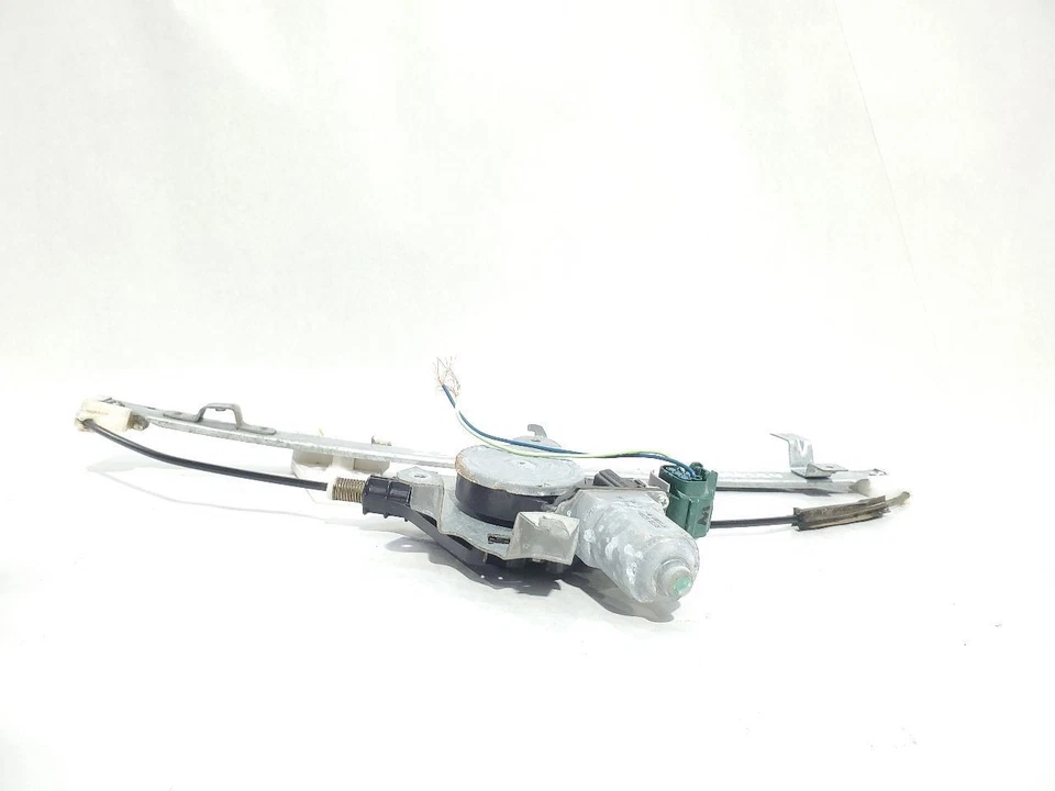 2017 2019 Nissan Titan XD OEM Driver Left Rear Window Regulator 82701ez00b - Image 4 of 4