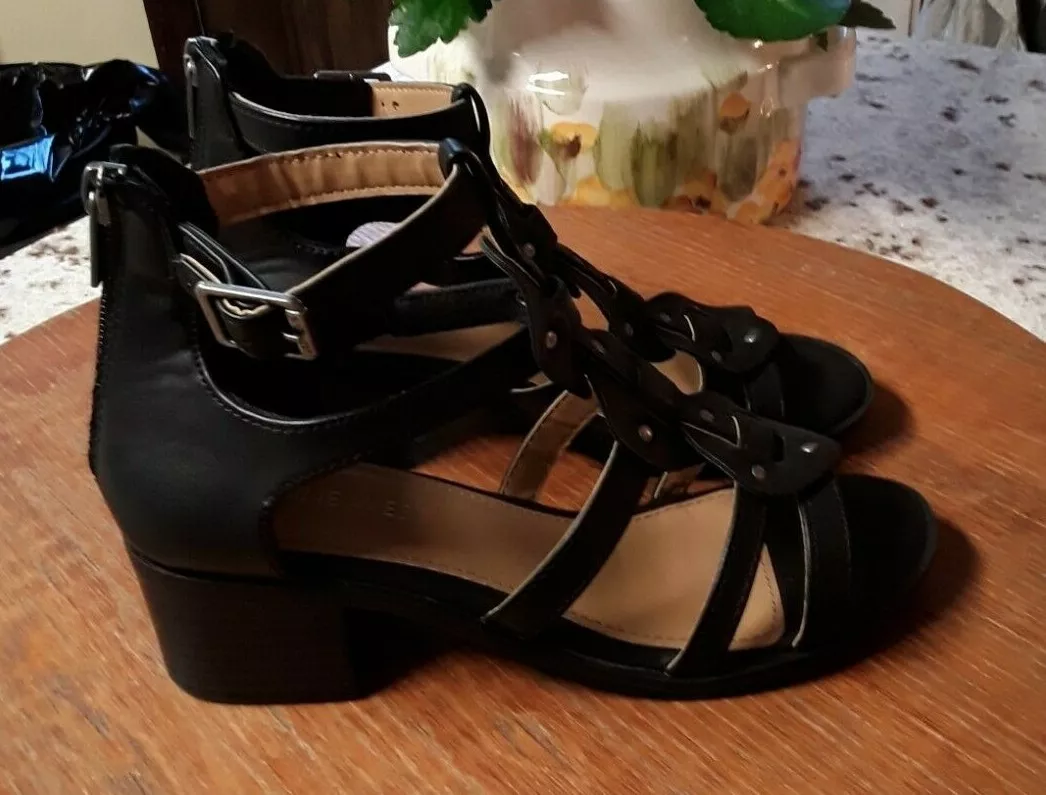 NINE WEST GIRLS BLACK T STRAPPY SANDALS SIZE 2 M EXCELLENT