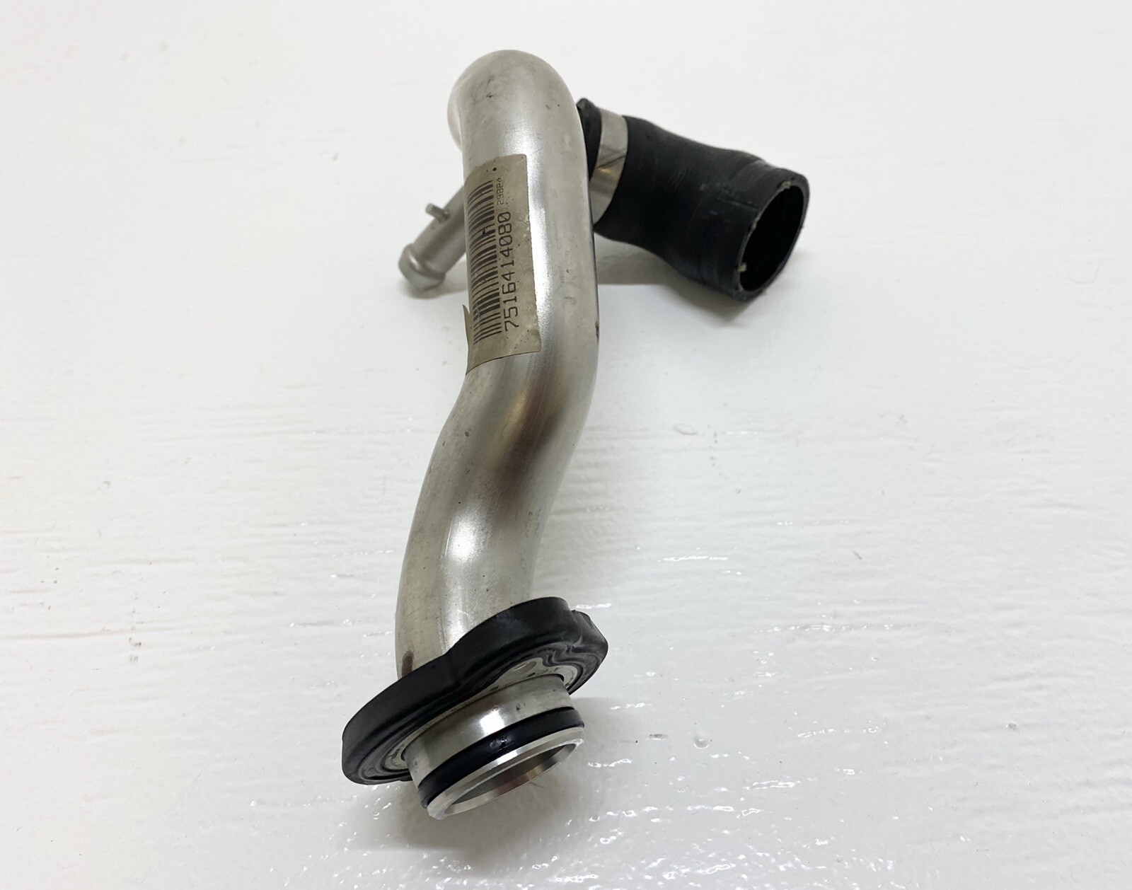 11537516414 BMW Engine Coolant Supply Pipe Pump OEM 7516414 for