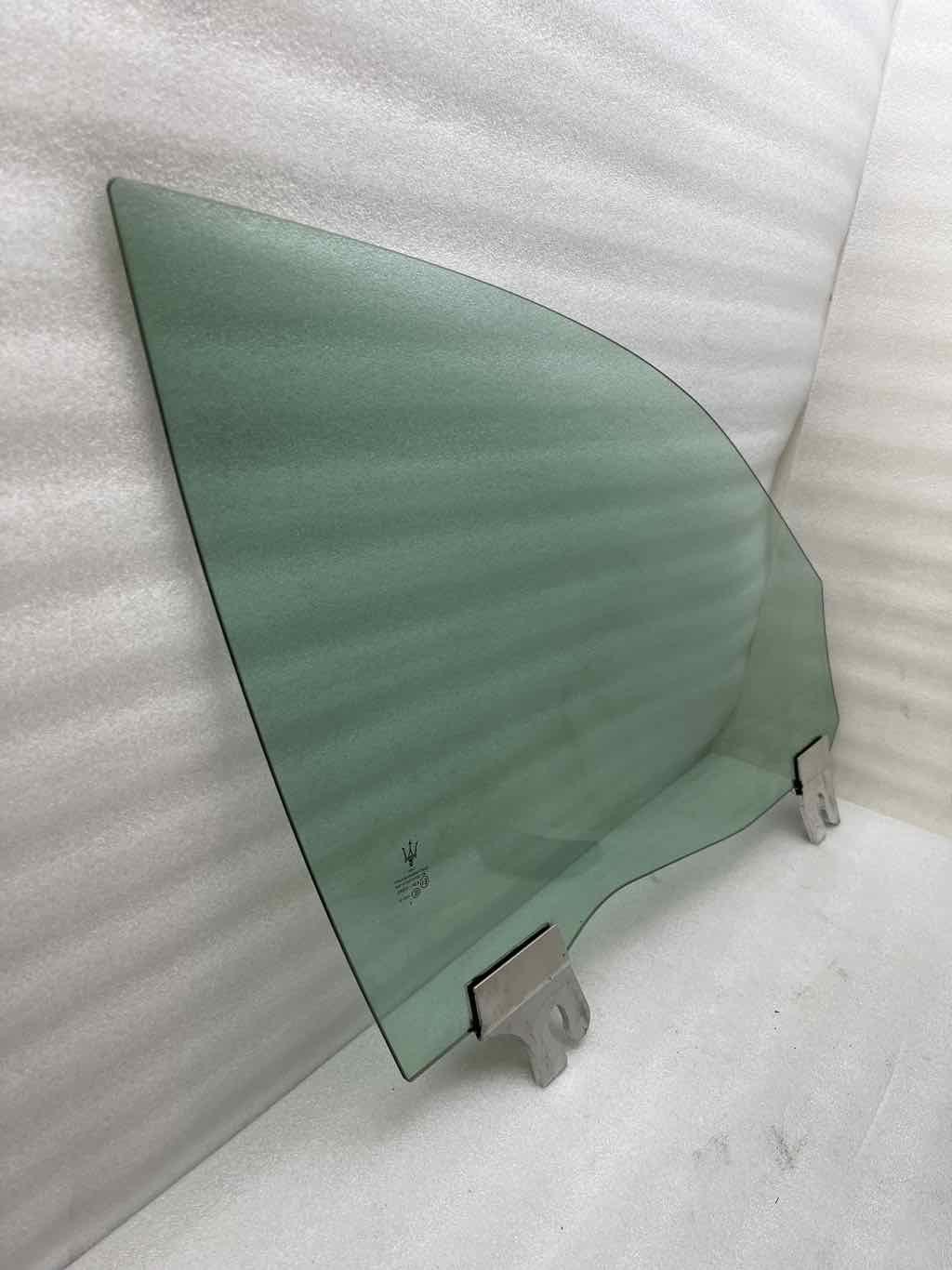 15 MASERATI GHIBLI Left Drivers Side Front Door Glass/Window