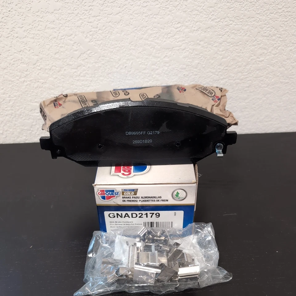 Juego de pastillas de freno Ram/Jeep-Pastillas de freno delanteras de cerámica dorada premium CARQUEST GNAD2179 Foto 3 de 3