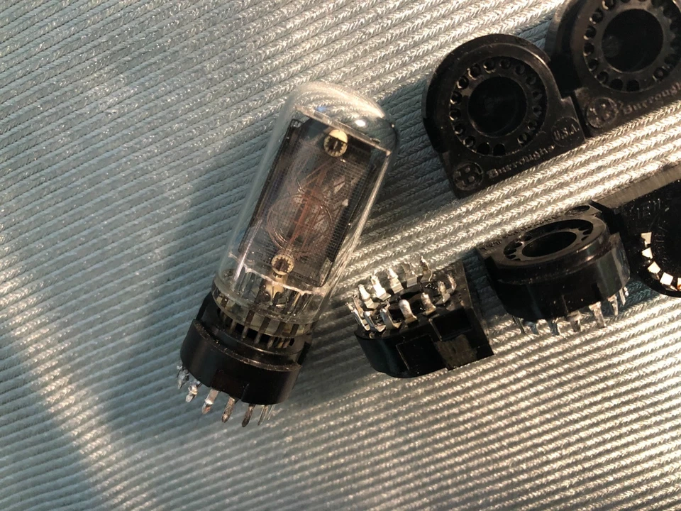 1 PCS Vintage Vacuum Tube SK-182 Burroughs Tube Sockets 16pins 5440  nixie tube - Image 4 of 4