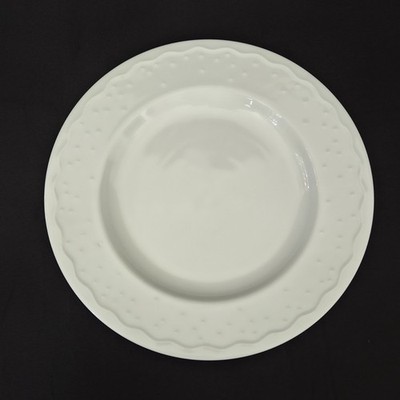 Crate & Barrel Water Music White Embossed Dinner Plate Replacement 11  Excellent