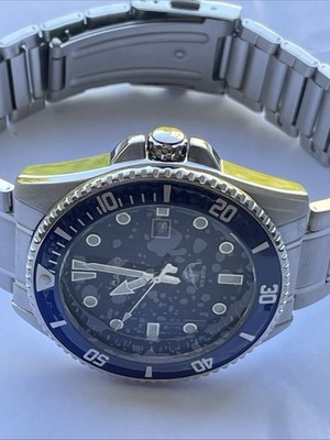 Casio MDV 106 Marlin mit blauem Total Steel Armband.