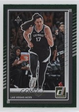 2025 Panini Donruss WNBA Green Shimmer Megan Gustafson #36 3n1