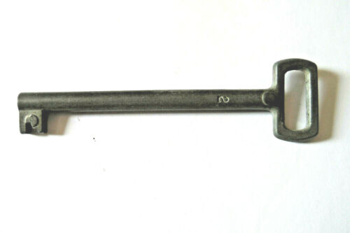 Ancienne clé de serrure (clef) cadenas/ boite/ porte/ voiture/ box/ key vintage  - Photo 1/3