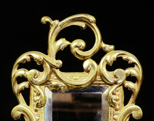 Pair of French wall sconces with 2 lights, in finely chiseled polish brass.14X8 - Picture 3 of 11