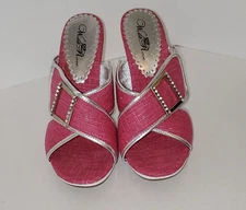 Wild Rose Women's Unique Pink Slip On Sandals Heels Rhinestones As-Is Size 9