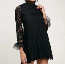 Lulus Love & Joy Shift Dress Black Floral Lace Ruffled Neckline Keyhole Lined L