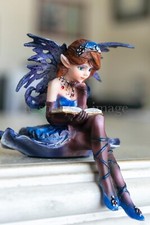Bonita estatuilla arte de estatuilla de 3,5" pintada a mano con estante de hadas de hadas de gusano de biblioteca!
