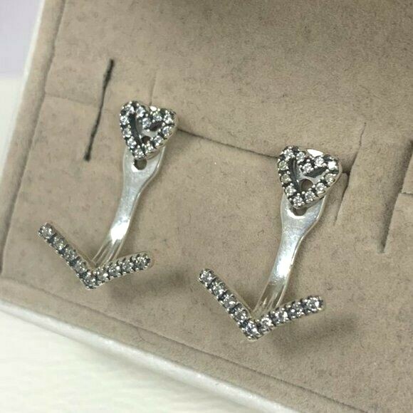 BRAND NEW Genuine Pandora Silver Wishbone Heart Stud CZ Earrings