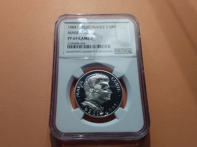 GEM. 233 .P1 . BLISTER NGC . PIEFORT BE . MARIE CURIE . 1984 . PF 69 CAMEO . - Photo 1/2