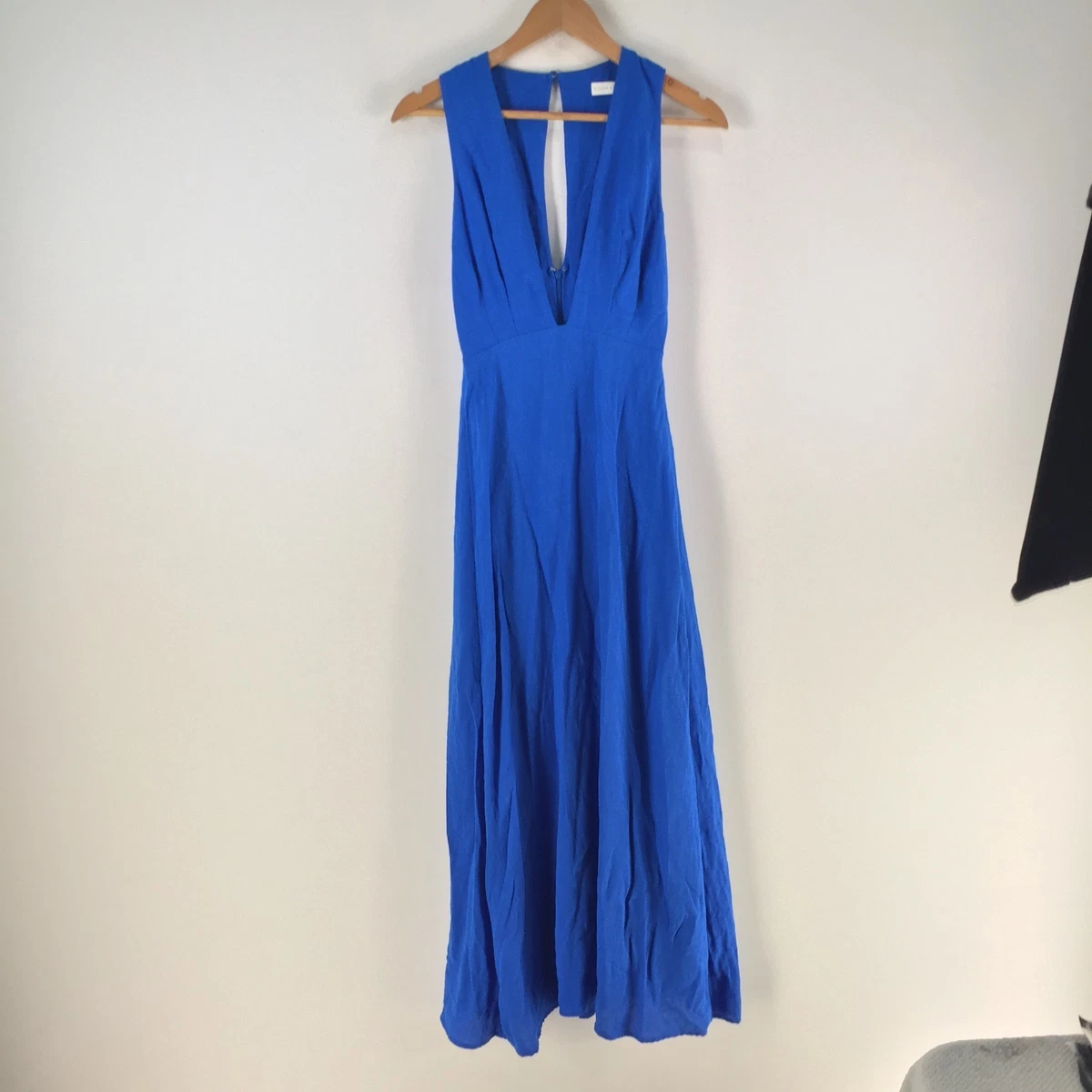 mid formal dresses Kookai Jasmine Maxi Dress (Grenadine) – Rent To Dress NZ