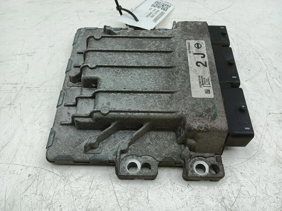 NISSAN QASHQAI ENGINE HRA2DDT CONTROL MODULE ECU 23710HX42C J11 2014 - 2021 - Image 4 of 4