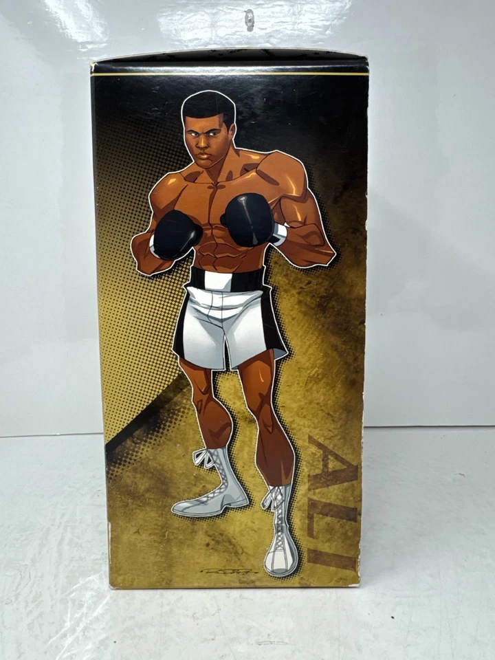 Upper Deck All-Star Vinyl Muhammad Ali 10" Inch Boxing Figure - Image 3 of 4