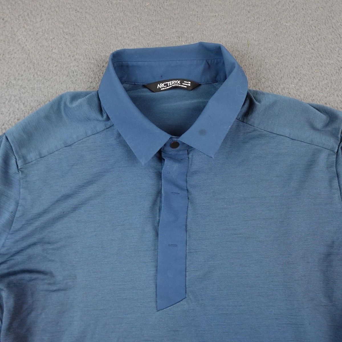 Arcteryx A2B LS Polo Shirt Mens Medium Blue Long Sleeve