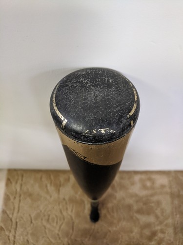 Axe Avenge USA Baseball Bat 30in/20oz L142H -10 2 5/8" Barrel Charged Carbon - Picture 9 of 11