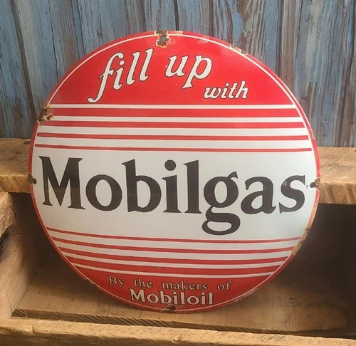 Vintage Mobilgas Mobiloil Mobil Gas Oil Porcelain Metal Pump Plate Domed Sign