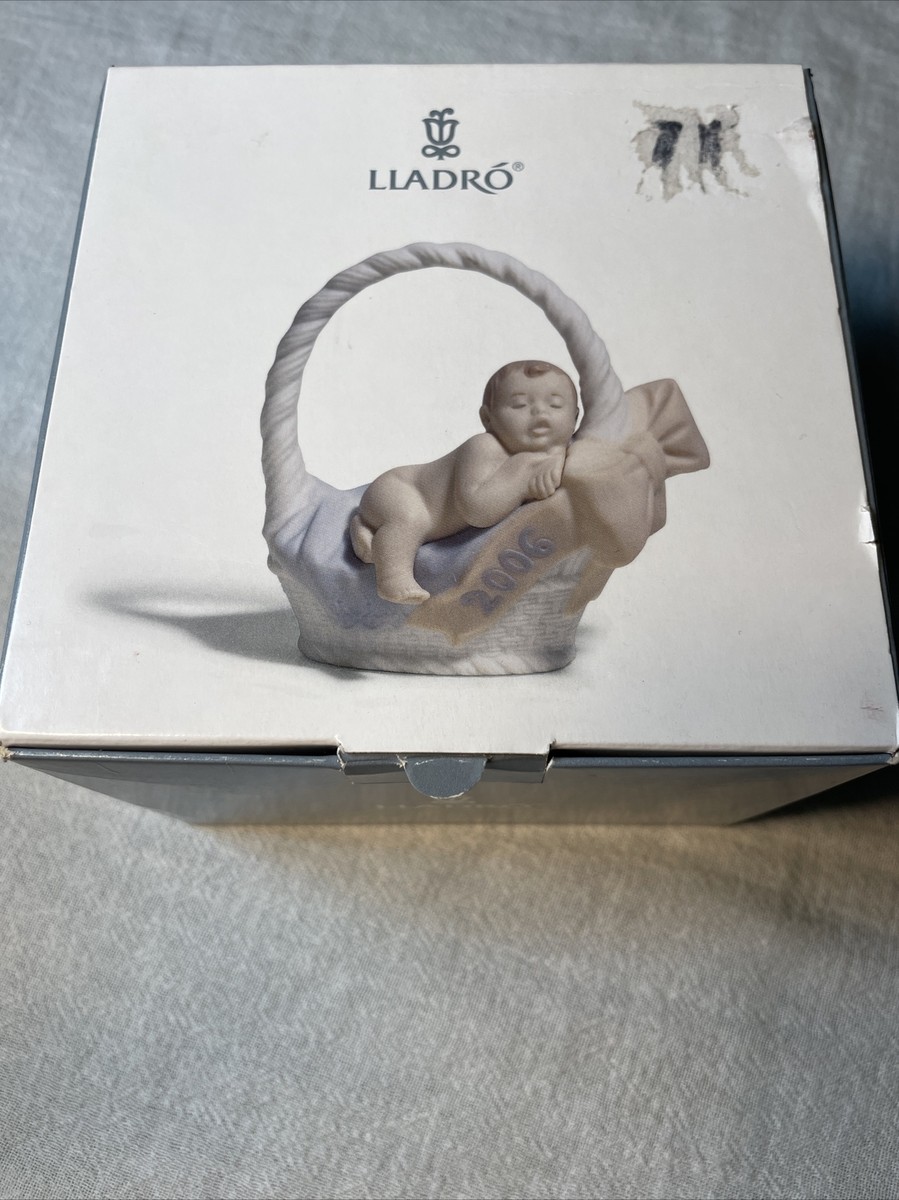 リヤドロ　2006年　ベビーフィギュリン　LLADRÓ born in 2006 リヤドロ 2006年 ベビーフィギュリン LLADRÓ born in 2006