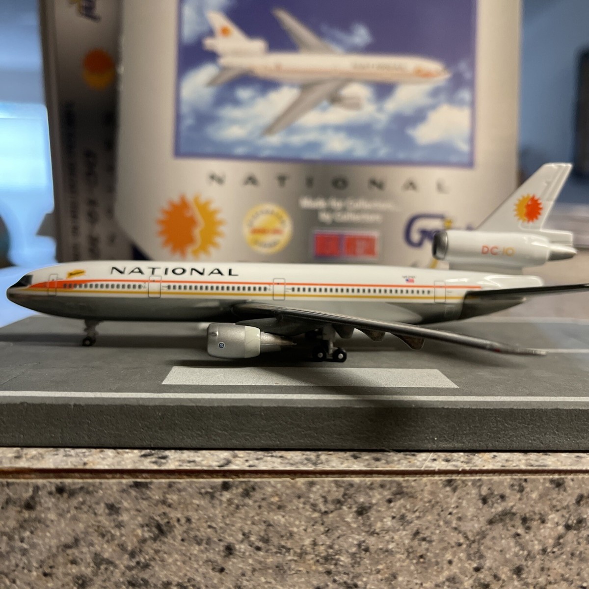 Gemini Jets 400 scale diecast model National DC10-30