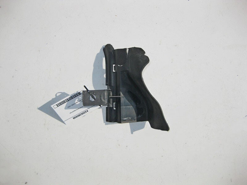 Mercedes-Benz A2206280698 Lower right radiator seal S-Class W220