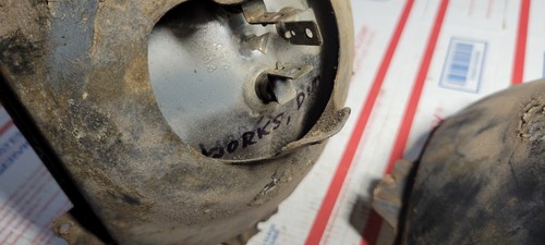 81-87 Chevrolet GMC Squarebody Single Headlight Buckets Trim Ring Retainers Bulb - Picture 6 of 9
