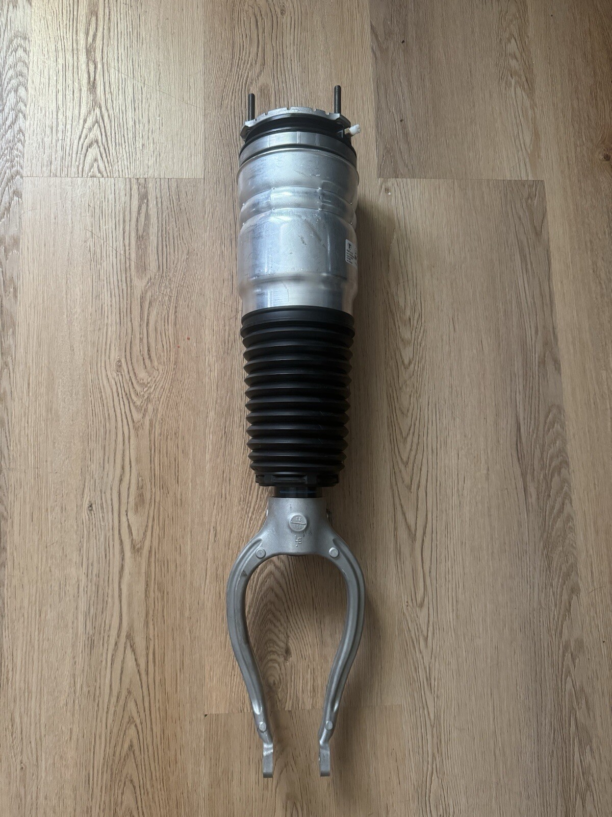 2023 MASERATI GRANTURISMO LEFT FRONT SHOCK ABSORBER AIR SUSPENSION 06703090150