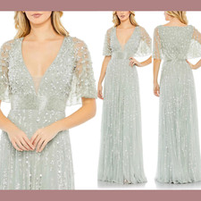 NWT 798 Mac Duggal 18 93784 Cape Embellished V neck Column Gown Mint J496