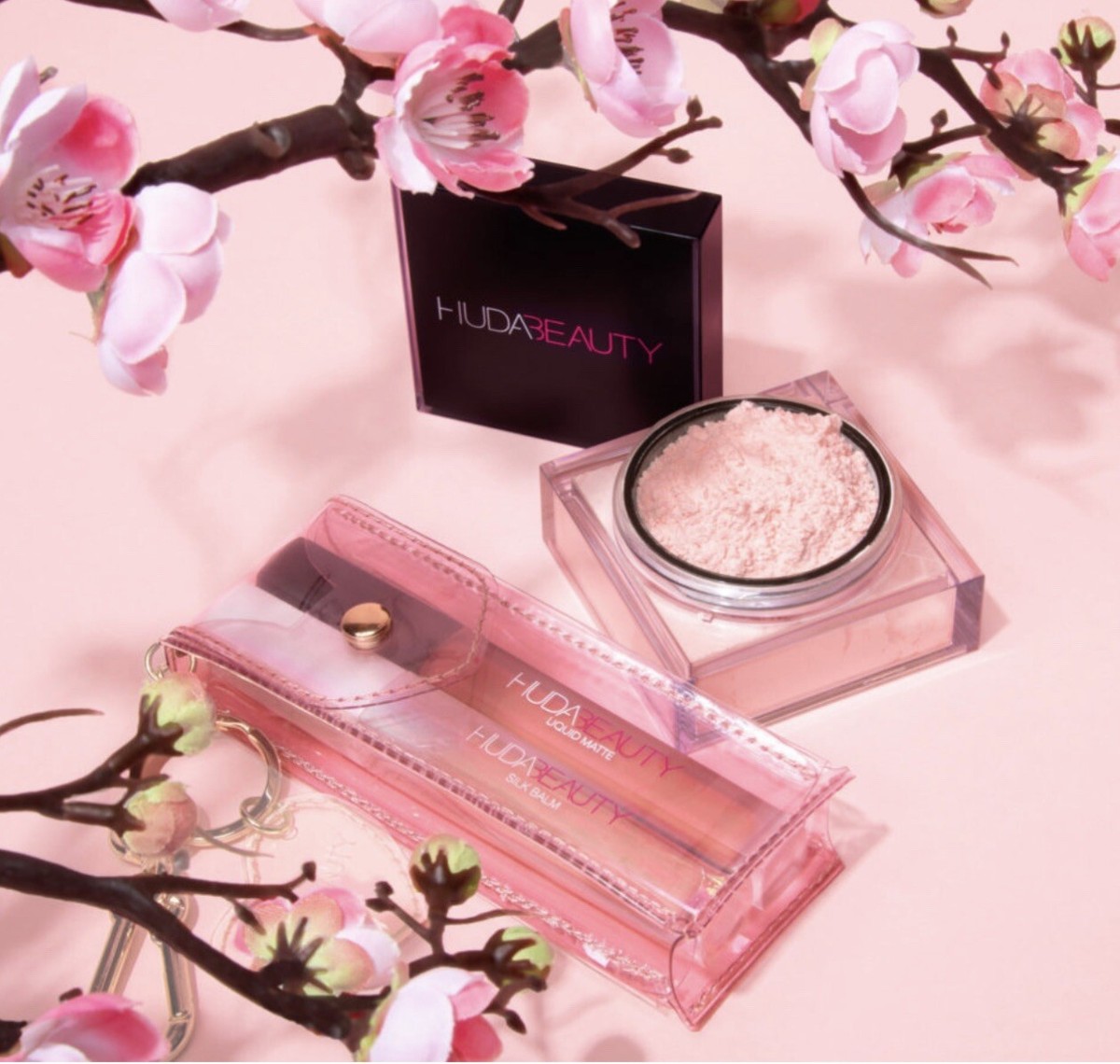 Huda Beauty ルースパウダー Cherry blossom 20gr Amazon.com : H.U.D.A BEAUTY E-Bake Loose Baking & Setting