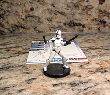 WOTC Star Wars Miniatures - Elite Clone Trooper Commander 10 w/ Card