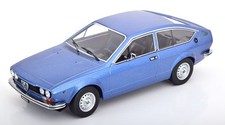 Scala 1:18 KK Alfa Romeo Alfetta GT 1.6 1976 azzurro-metallizzato