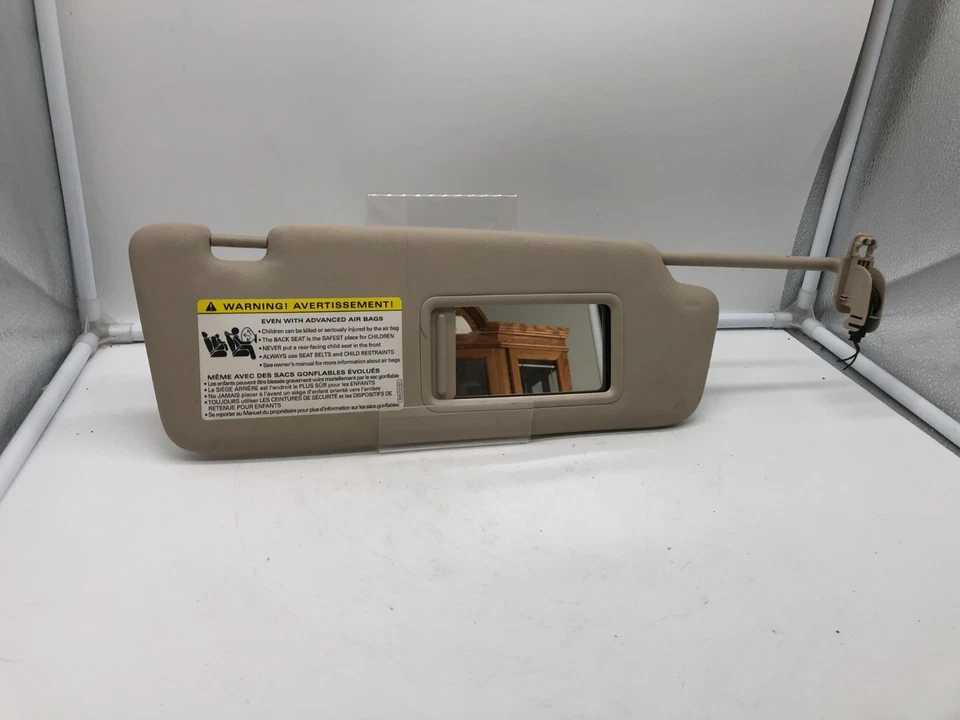 Parasol para pasajeros Audi A4 2009-2012 gris iluminado OEM B03B46045 Foto 2 de 4