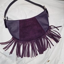 Borsa boho vintage di design in pelle con frange viola