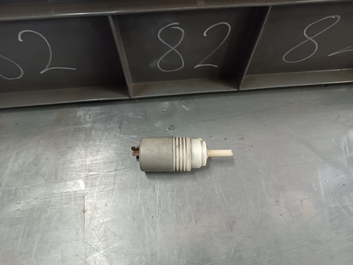 Audi 80 90 100 200 S6 VW Caddy Corrado Golf Jetta Wischwasserpumpe 431955651