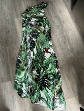 Ladies Long Length Dress Size 8 Pretty Little Thing Looks Like Skirt, Top X Con
