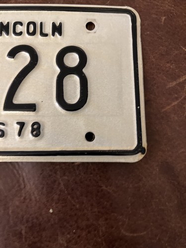 Matrícula de motocicleta Illinois 1978 🏍️ etiqueta vintage IL # 13228 - Imagen 4 de 5