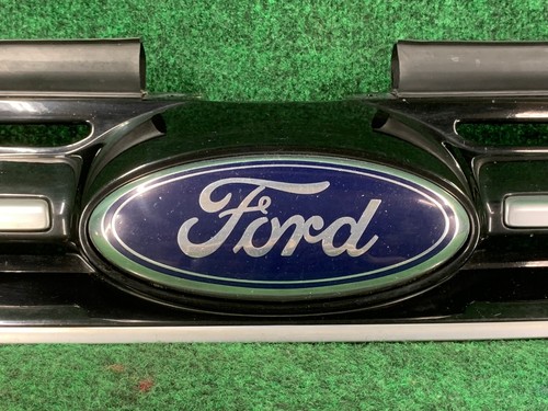 ๐ 2013-2016 Ford C-MAX Upper Grille Assy Painted BLACK DM51-R8200-AEW - Picture 3 of 16