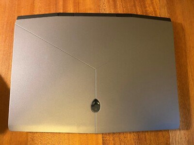 Alienware m15 15.6''UHD 630 (1080p,60Hz) GTX 1660Ti i7-9750H, USED
